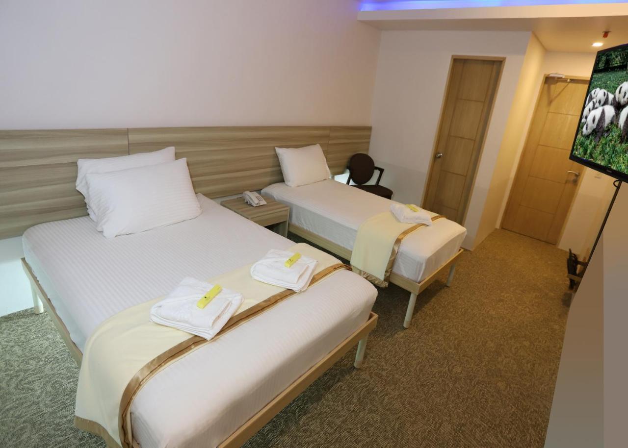 1010 Hotel Muntinlupa City Exterior foto